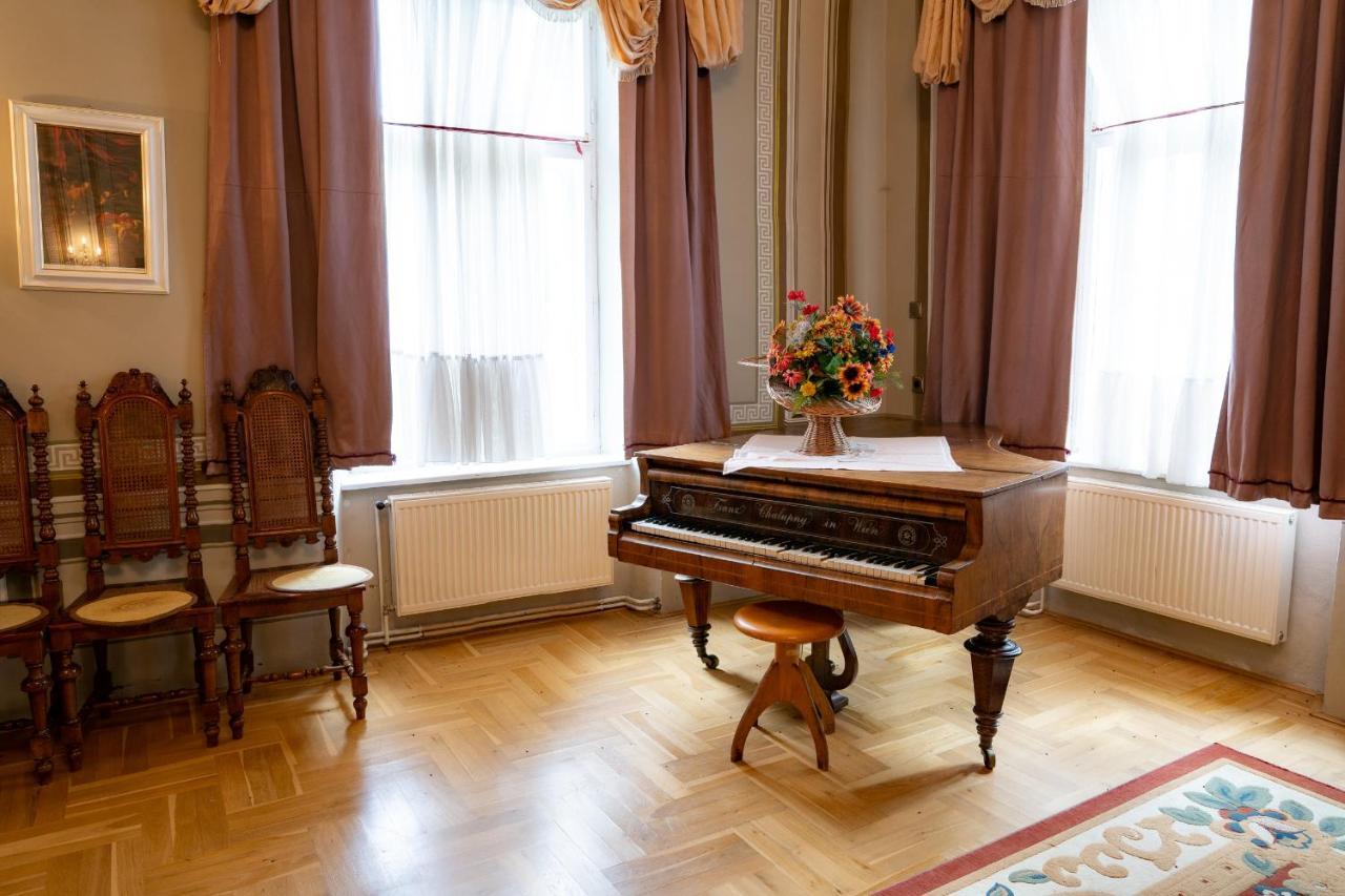 Pension Zamek Рудник Экстерьер фото
