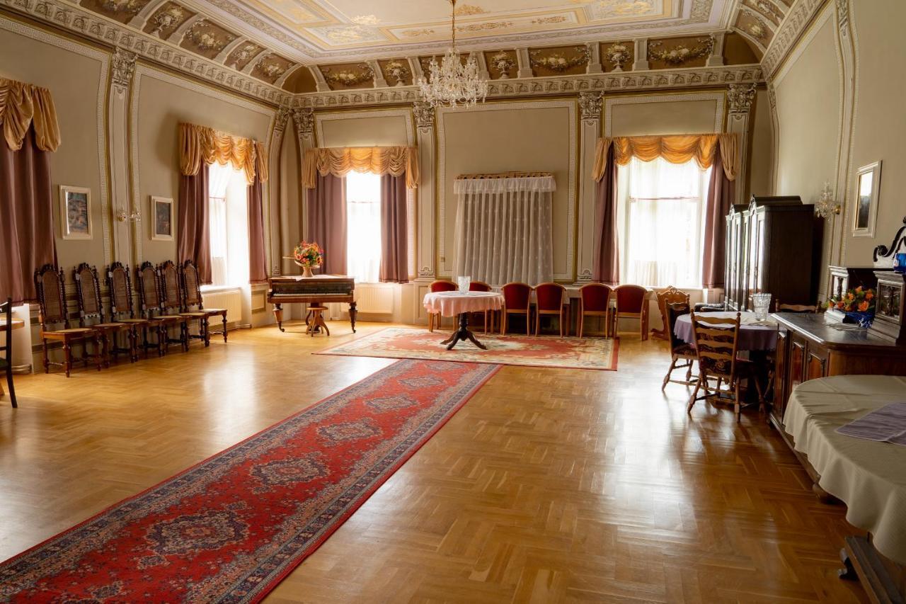 Pension Zamek Рудник Экстерьер фото